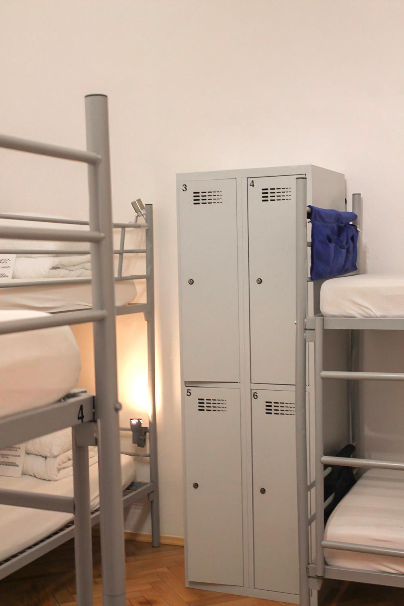 Warsaw Hostel Centrum Private Rooms & Dorms ภายนอก รูปภาพ